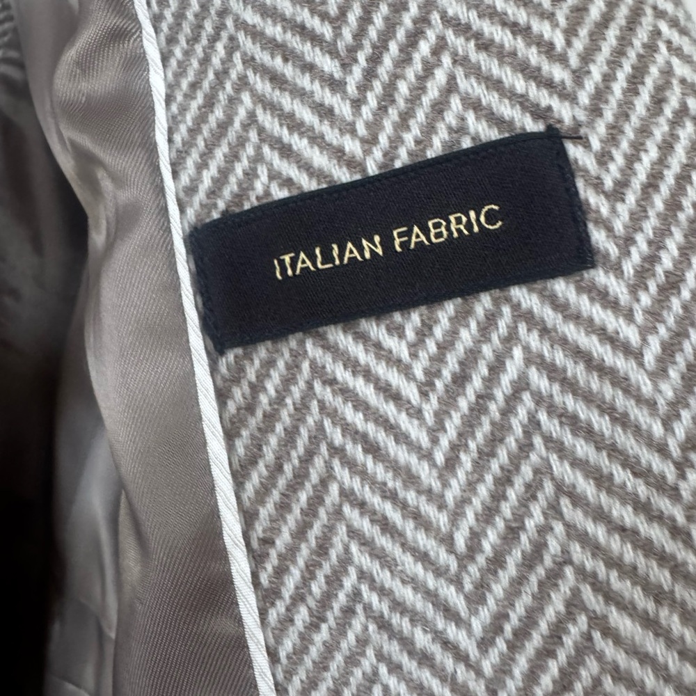 Massimo Dutti Classy Herringbone Blazer - Picture 2 of 8
